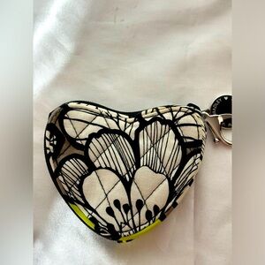 Vera Bradley SWEETHEART COIN PURSE Citron like new condition. Keychain a…